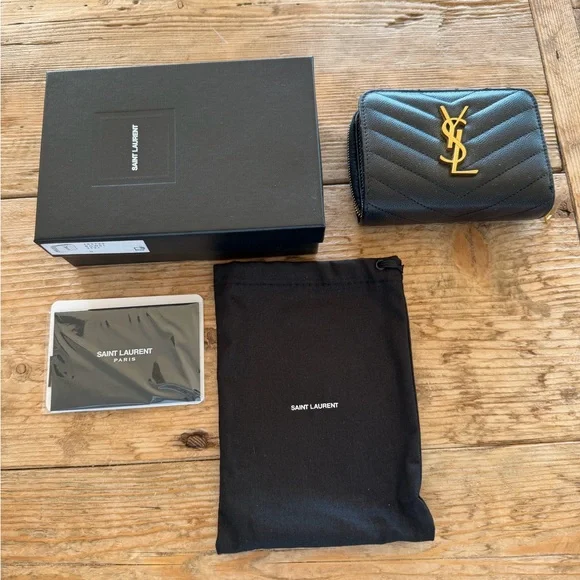 Yves Saint Laurent Cassandre Matelasse Black Quilted Calfskin Wallet - Picture 2 of 10